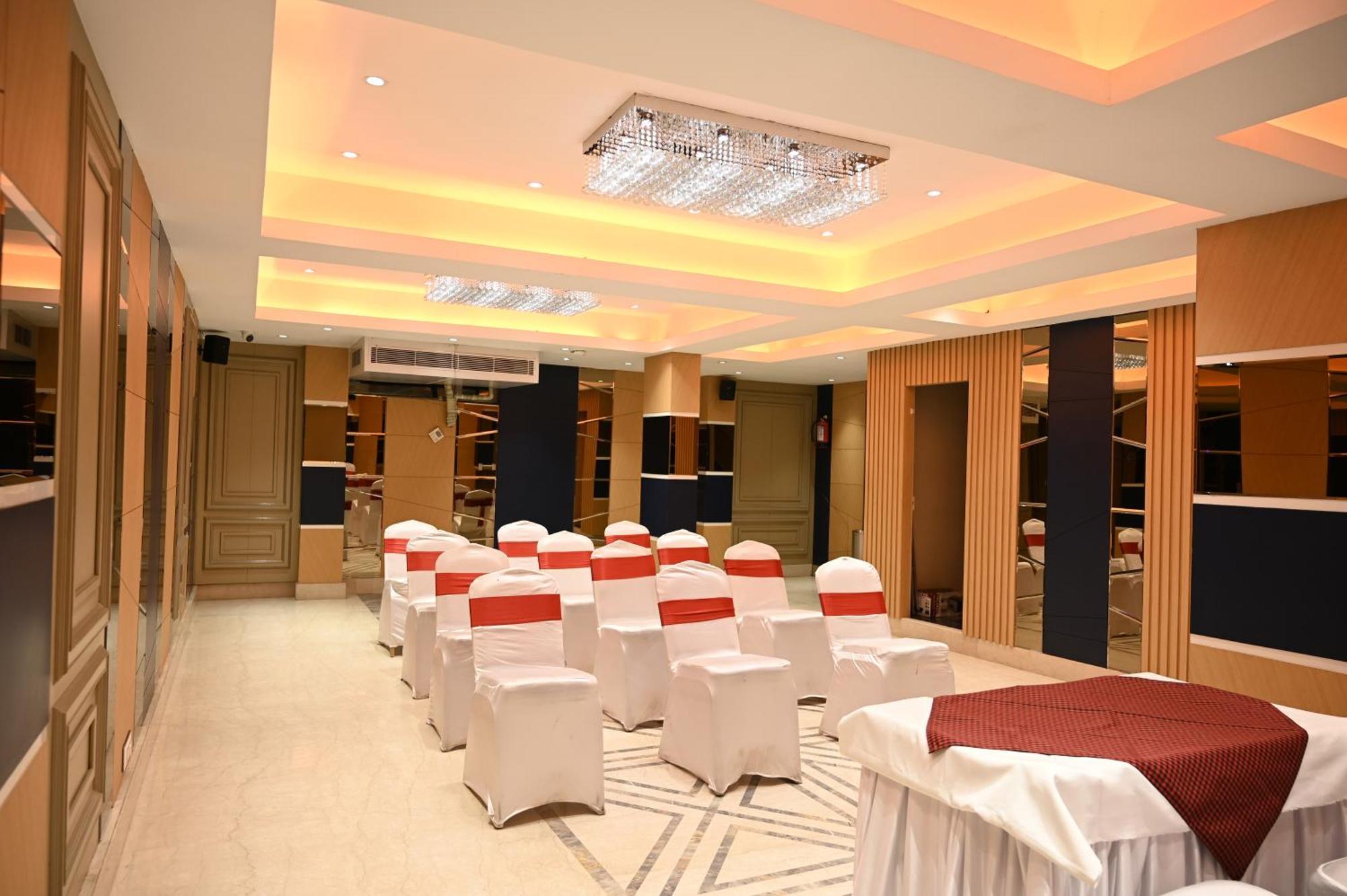 Hotel Trax International Jamshedpur Esterno foto