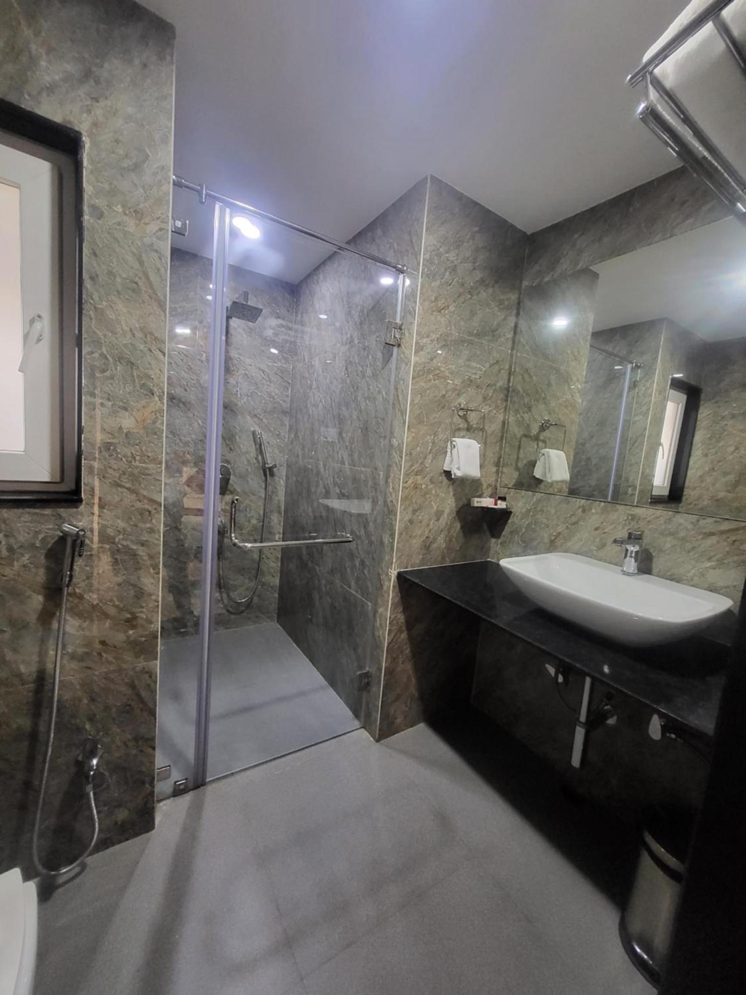 Hotel Trax International Jamshedpur Esterno foto
